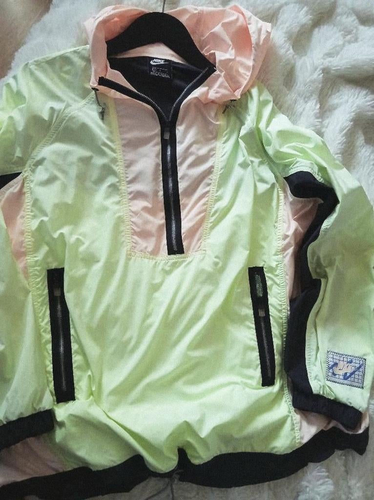 Nike jasje L, Kleding | Dames, Jassen | Zomer, Nike, Ophalen, Nieuw, Maat 42/44 (L)