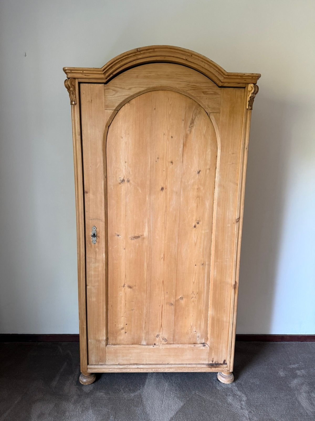 Antieke grenen kast 97x187x46, Ophalen