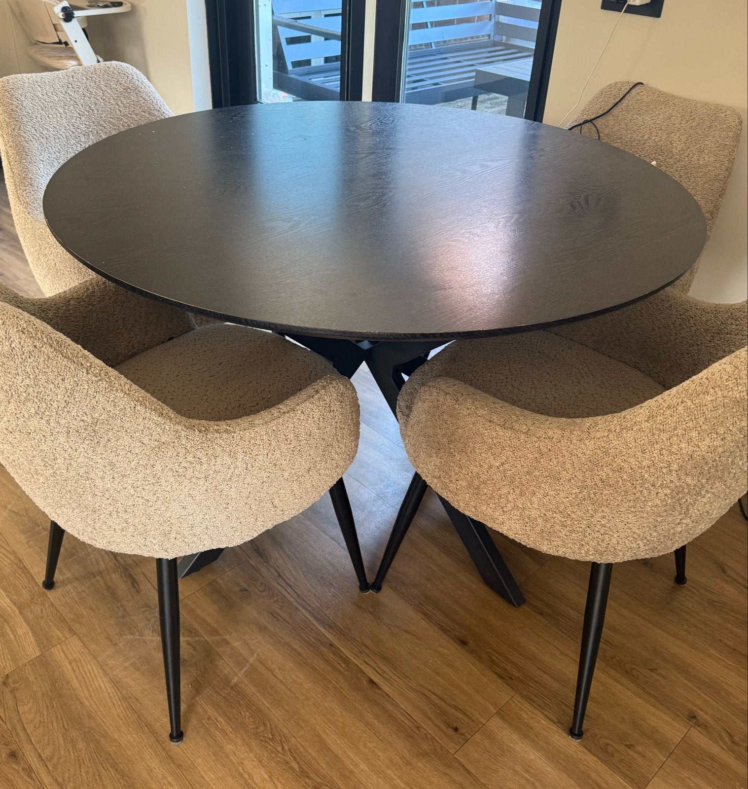 Moderne ronde eettafel - 150 cm breed, Ophalen, Gebruikt, 100 tot 150 cm, 150 tot 200 cm
