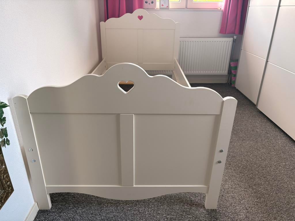 Kinderbed voor meisjes 90x200cm, Ophalen, 85 tot 100 cm, Zo goed als nieuw, Lattenbodem