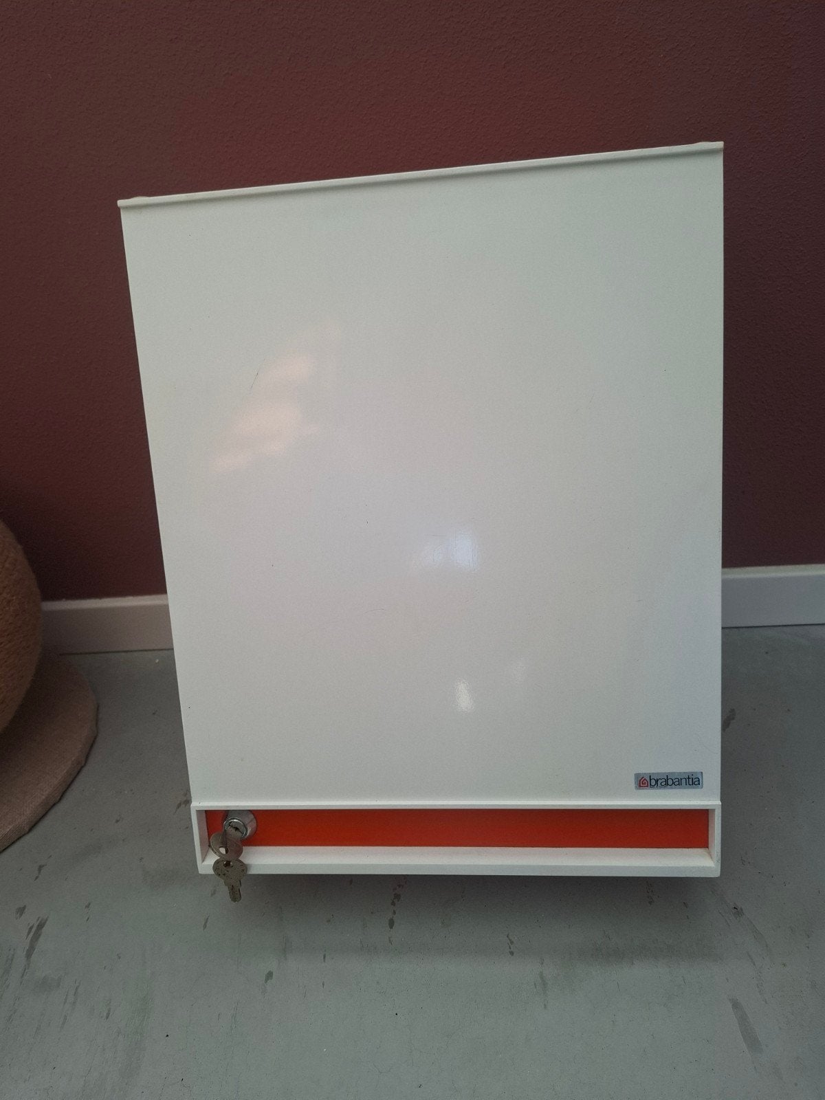 Vintage Brabantia medicijnkastje met  2 sleutels - Oranje/Wi, Ophalen, Gebruikt