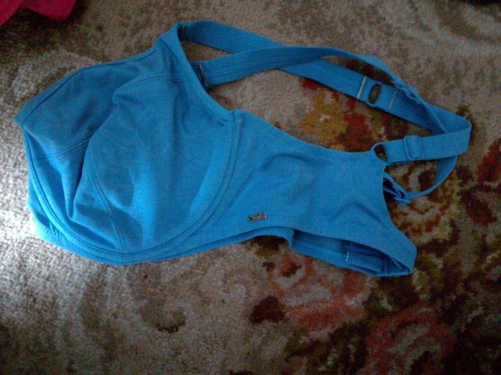 als nieuw Bikini Top Blauw TRIUMPH 90E, Ophalen of Verzenden, Zo goed als nieuw, Blauw, Bikini