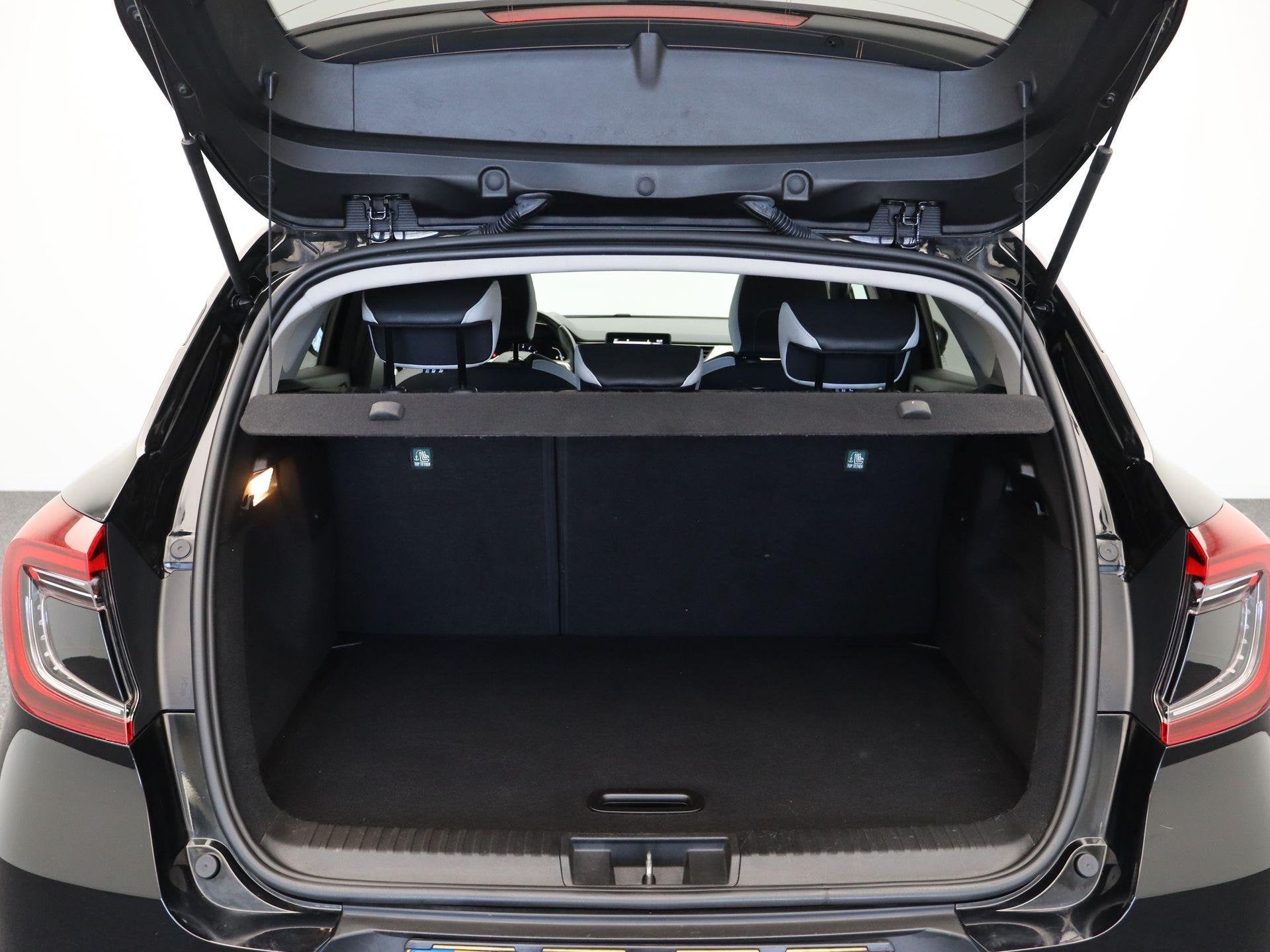 Foto 15 van Renault Captur TCe 100pk Intens | Climate Control | Bose aud