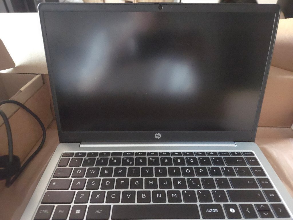 HP 14-EM 14" Laptop – Ryzen 5 / 512GB SSD / 8GB RAM, Hp, 2 tot 3 Ghz, Qwerty, 8 GB