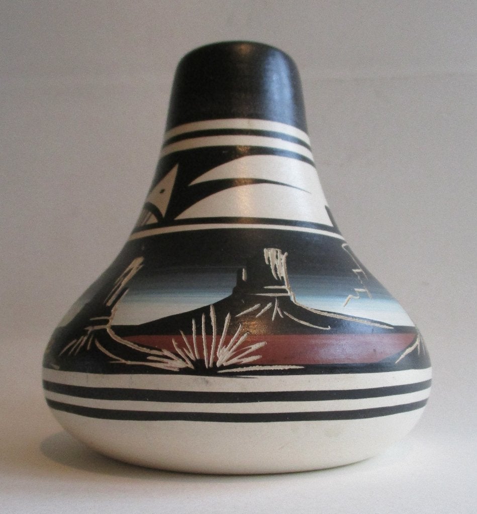 ZUID AMERIKAANS PORSELEIN VAASJE -13-12cm.-ANTIEK - VINTAGE, Ophalen of Verzenden