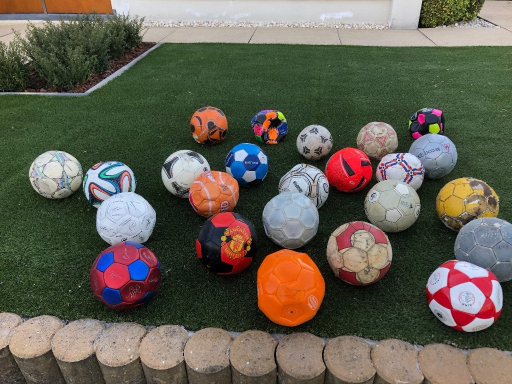 DIVERSE BALLEN OUD & NIEUW, Maat XL, Ophalen of Verzenden, Nieuw, Bal