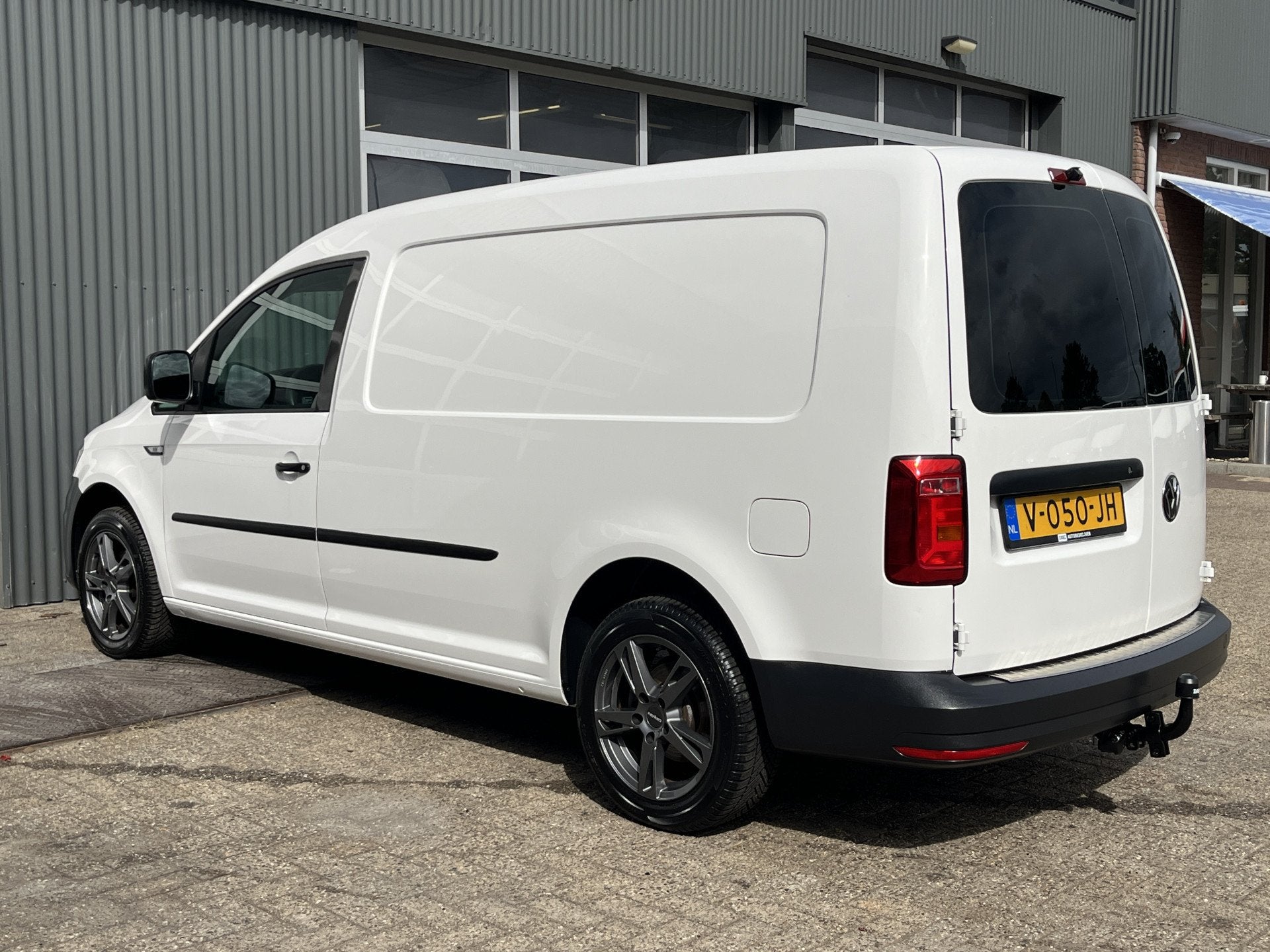 Volkswagen Caddy 2.0 TDI L2H1 Maxi Euro 6 Airco Trekhaak 140, Auto's, Bestelauto's, Stof, Gebruikt, 4 cilinders, 1436 kg