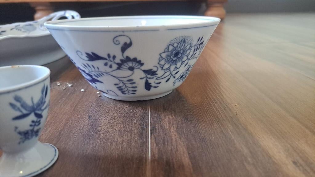 Vintage blauw-wit porseleinen servies / Blauw Saks stijl, Antiek en Kunst, Ophalen