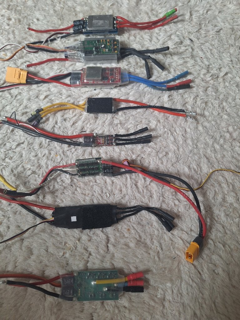 Meerdere gebruikte esc, Ophalen of Verzenden, Gebruikt