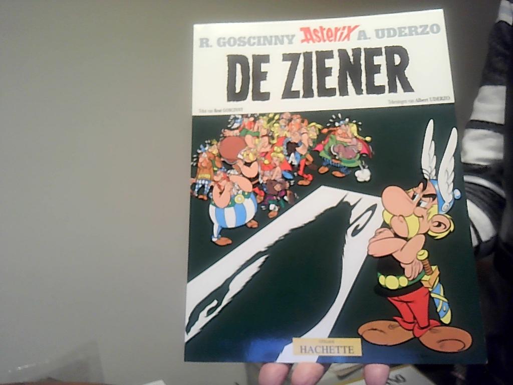 asterix nr 19 de ziener uitgave hachette uit 1999, Boeken, Eén stripboek, Verzenden, Zo goed als nieuw