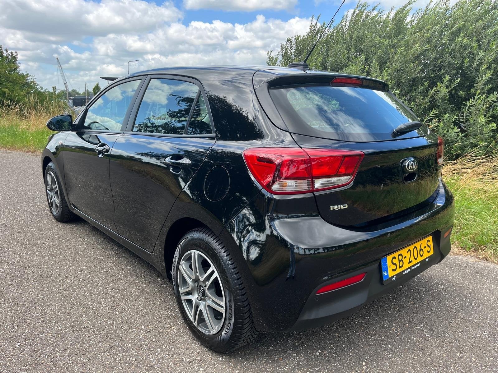 Kia Rio 1.0 TGDI | Airco | Cruise | Bluetooth | Navi | Achte, Voorwielaandrijving, Gebruikt, Euro 6, 1055 kg