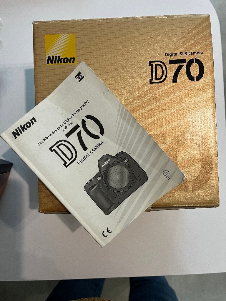Nikon D70 (body), Audio, Tv en Foto, Fotocamera's Digitaal, Ophalen, Gebruikt, Screenprotector, Overige typen