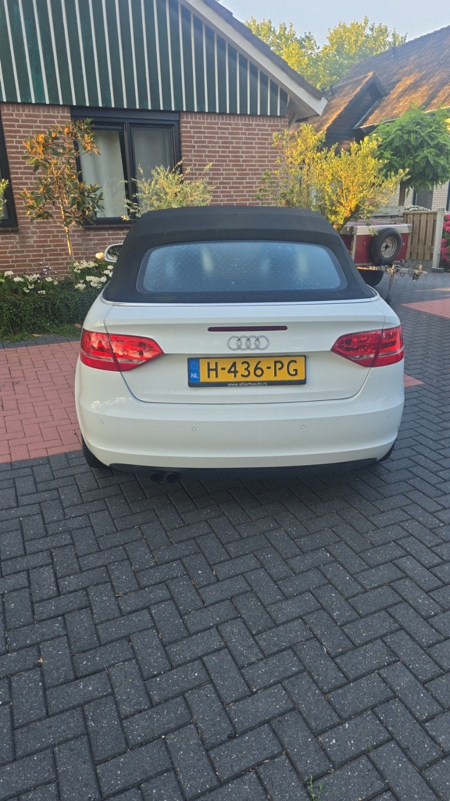 Audi A3 1.8 Tfsi 118KW Cabrio 2010 Wit, Auto's, Audi, Voorwielaandrijving, 15 km/l, Zwart, 4 cilinders