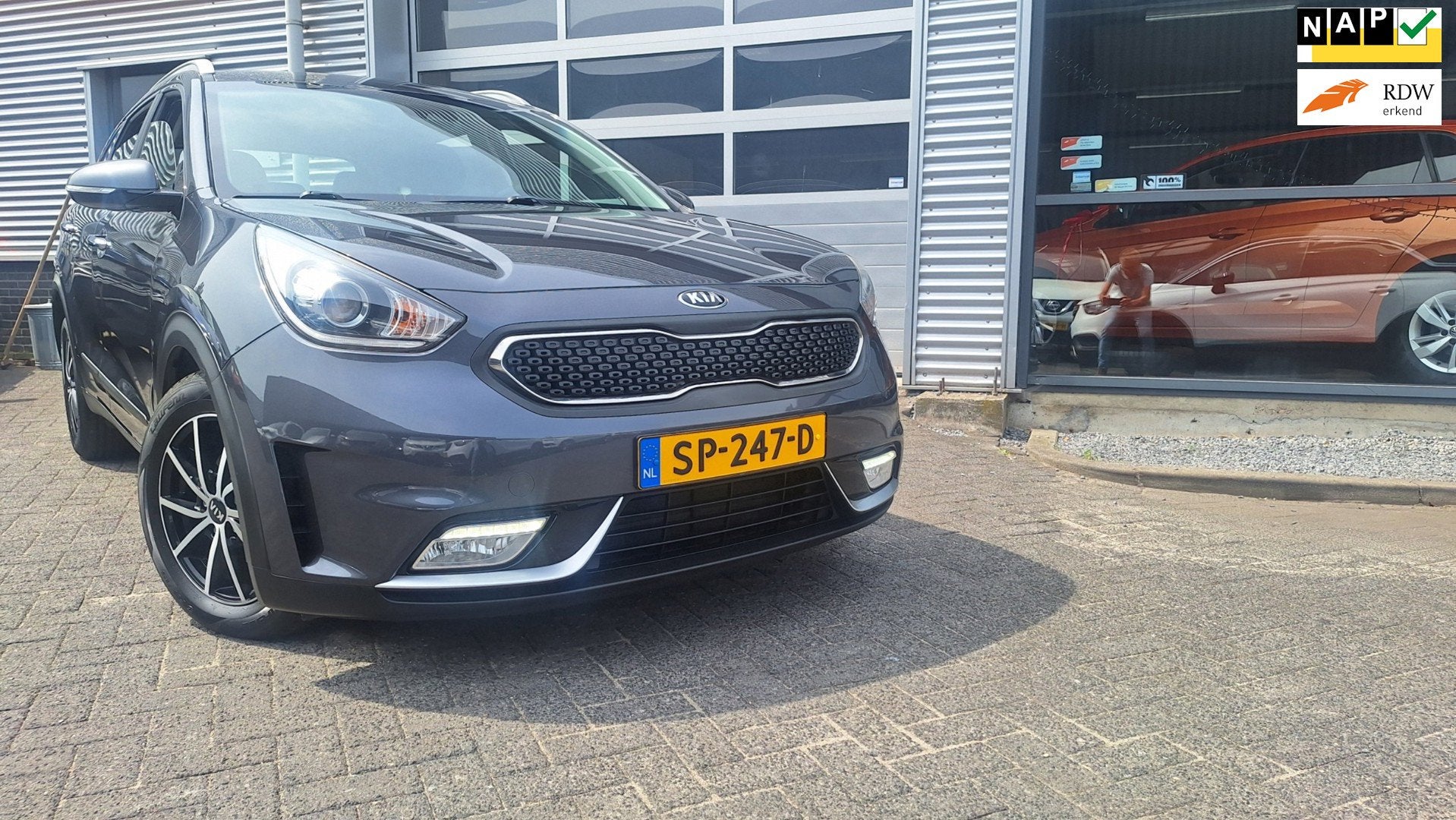 Kia Niro 1.6 GDi Hybrid DynamicLine*Nav*Camera*Lm Velgen*Enz, Gebruikt, Euro 6, Leder en Stof, Automatische klimaatregeling