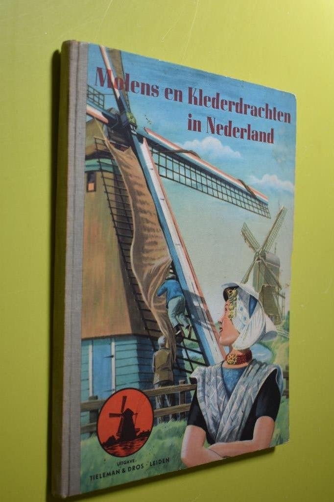 Molens en Klederdrachten in Nederland- 1949- Géén herdruk, Ophalen of Verzenden, Gelezen, Molens en Klederdrachten, Plaatjesalbum