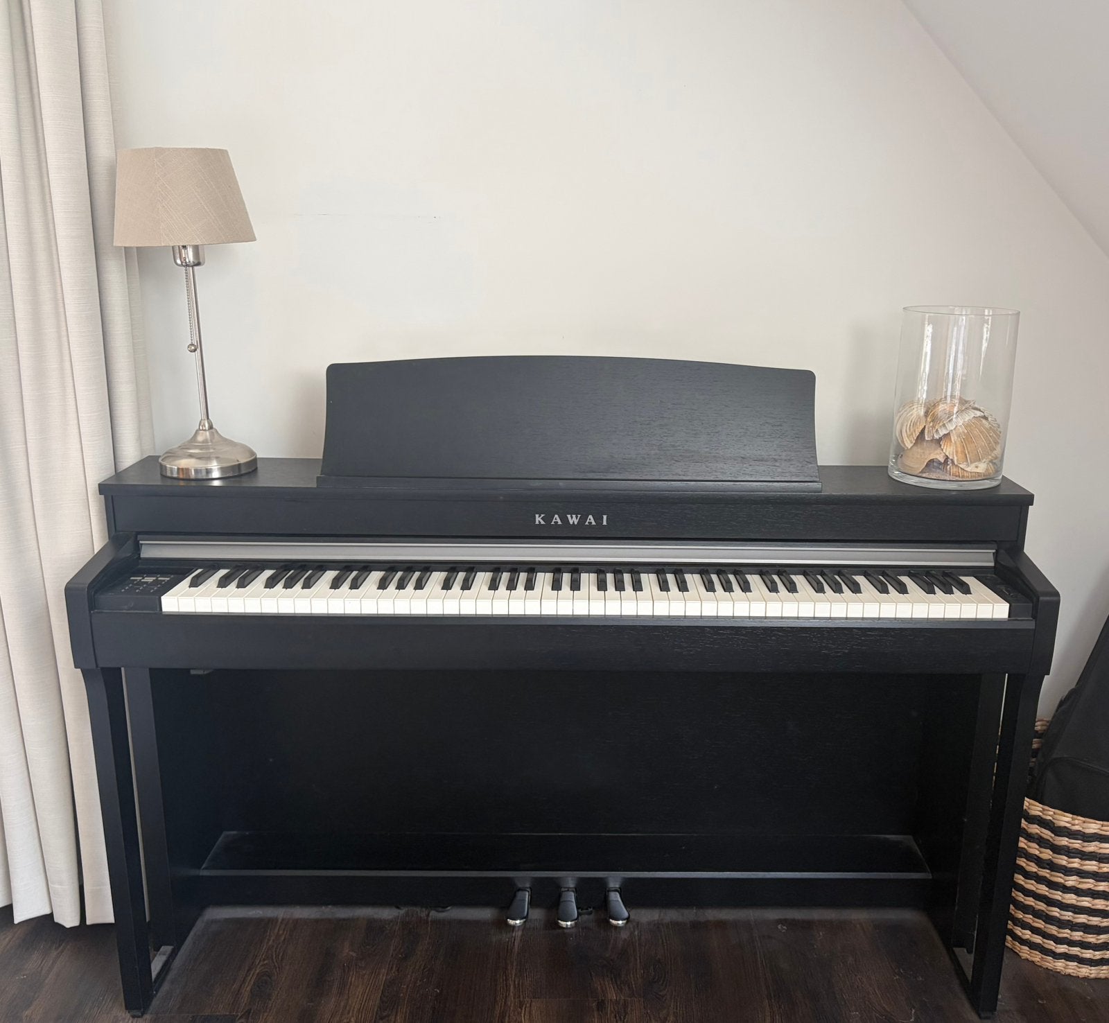 Kawai CN37 Zwart