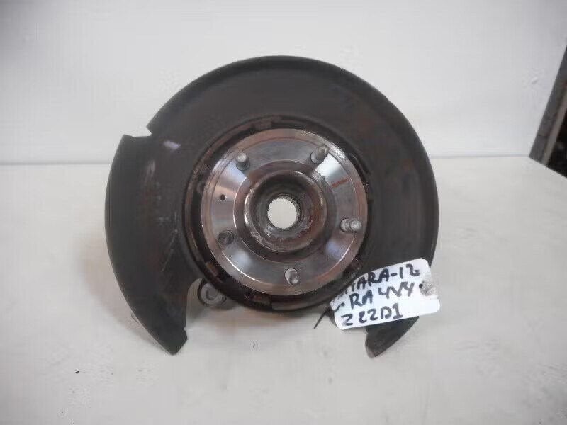 FUSEE HOUDER RECHTS ACHTER Opel Antara (LA6) (ck21100400r), Bahnhofsplatz 65423 Rüsselsheim am Main, DE, Gebruikt, Opel, Opel Automobile GmbH