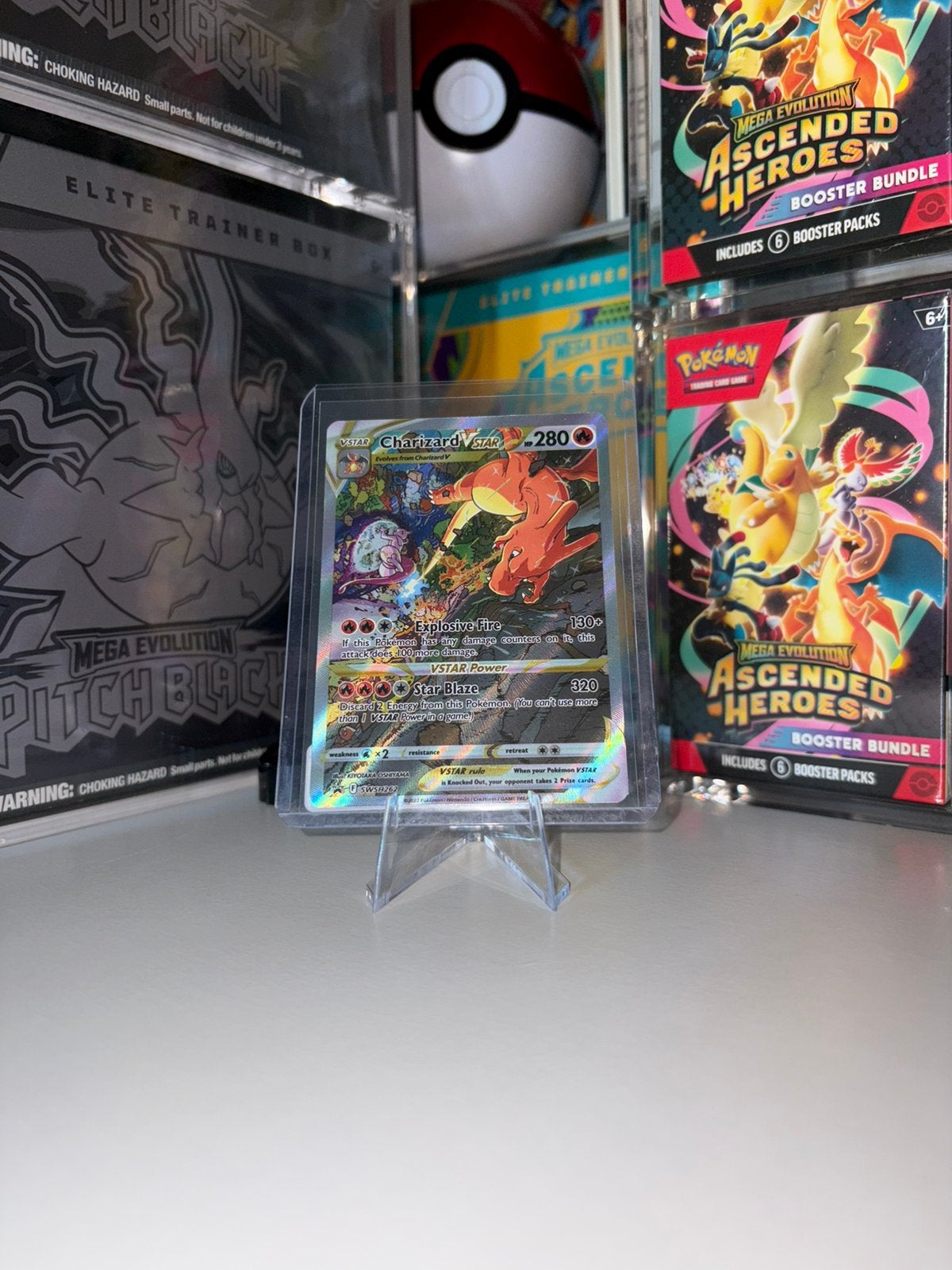 Charizard VSTAR - SWSH 262 - black star promo, Ophalen of Verzenden, Zo goed als nieuw