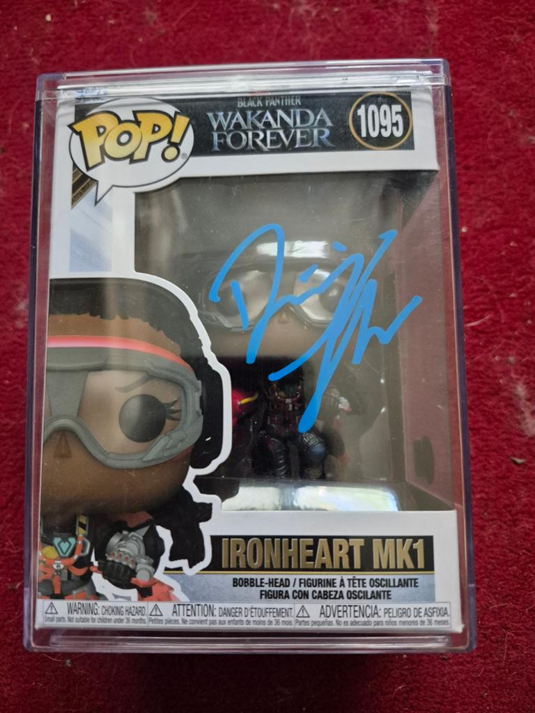 Dominique Thorne Signed Ironheart MK1 Funko, Ophalen of Verzenden
