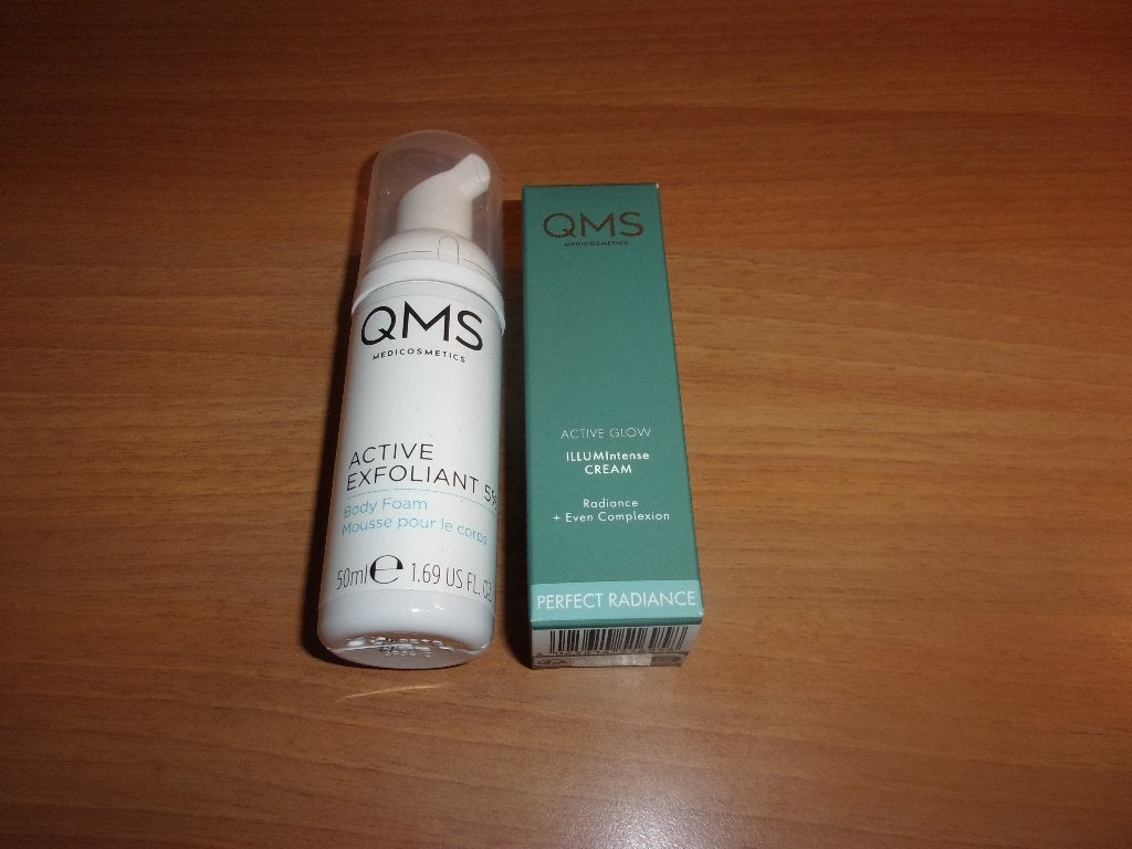 QMS set verzorging Illumintense cream en bodyfoam, Sieraden, Tassen en Uiterlijk, Ophalen of Verzenden, Nieuw, Gehele gezicht