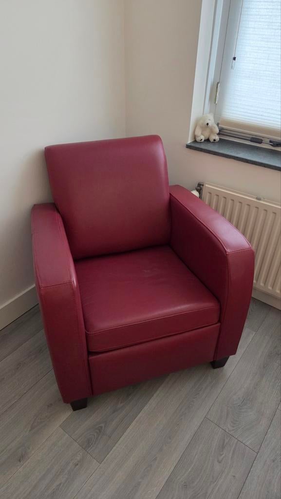 2 rode lederen fauteuils, Huis en Inrichting, Fauteuils, Ophalen of Verzenden, Zo goed als nieuw, 50 tot 75 cm, Leer