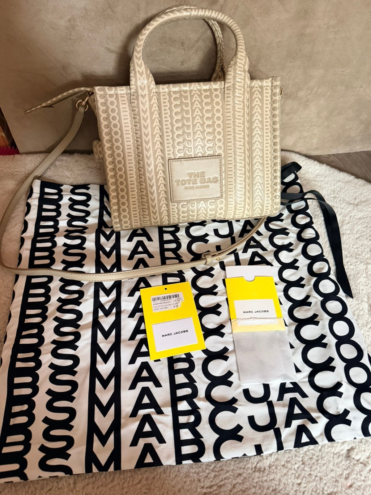 Marc Jacobs The Tote Bag Small beige – leer, Ophalen of Verzenden, Nieuw, Beige, Schoudertasje