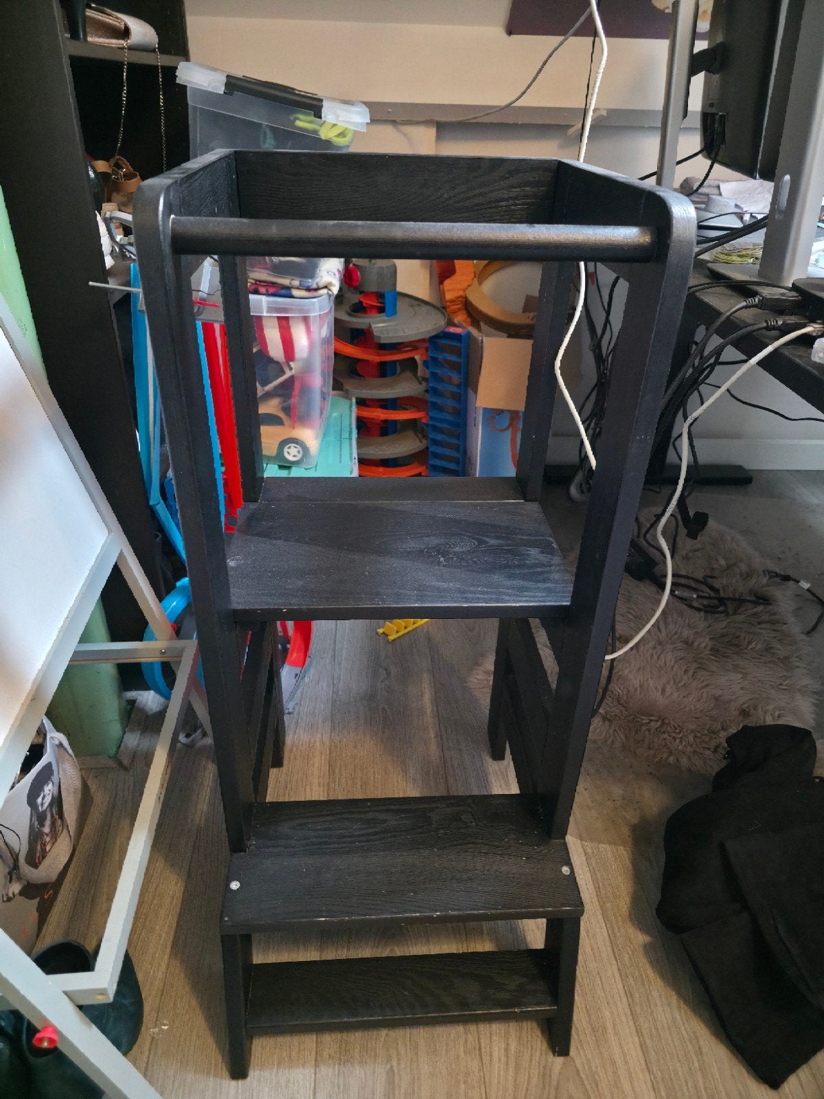 Zwarte houten leertoren/keukenhulp voor kinderen, Kinderen en Baby's, Ophalen of Verzenden, Gebruikt, Overige typen