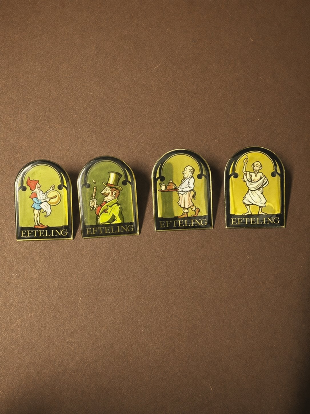 Efteling Smidje serie 8 pins nieuw, Verzamelen, Efteling, Ophalen of Verzenden, Nieuw, Button of Speldje