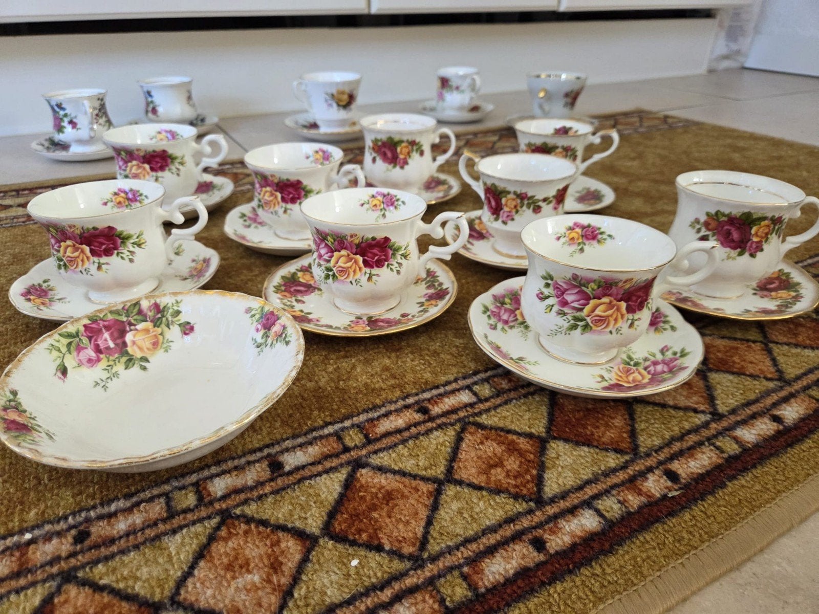 Royal Albert Old Country Roses Servies - 12 Kop en Schotels, Antiek en Kunst, Ophalen