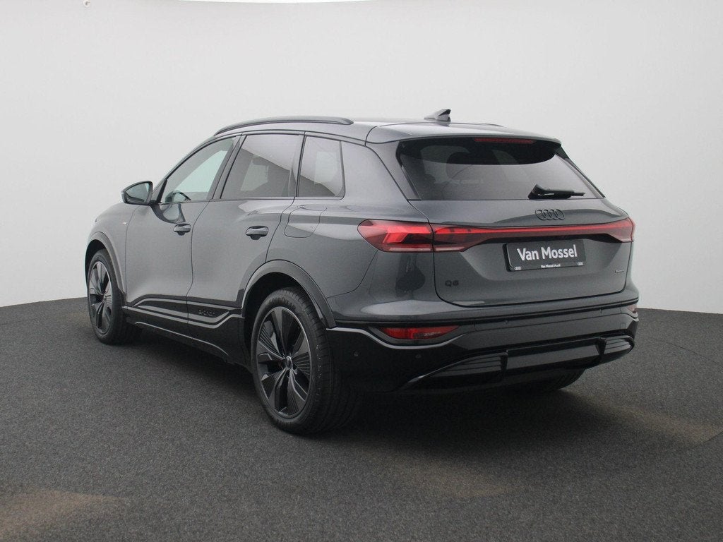 Audi Q6 e-tron edition quattro 100 kWh | Adaptive cruise con, Auto's, Audi, Automaat, 12 maanden, Stof, Gebruikt