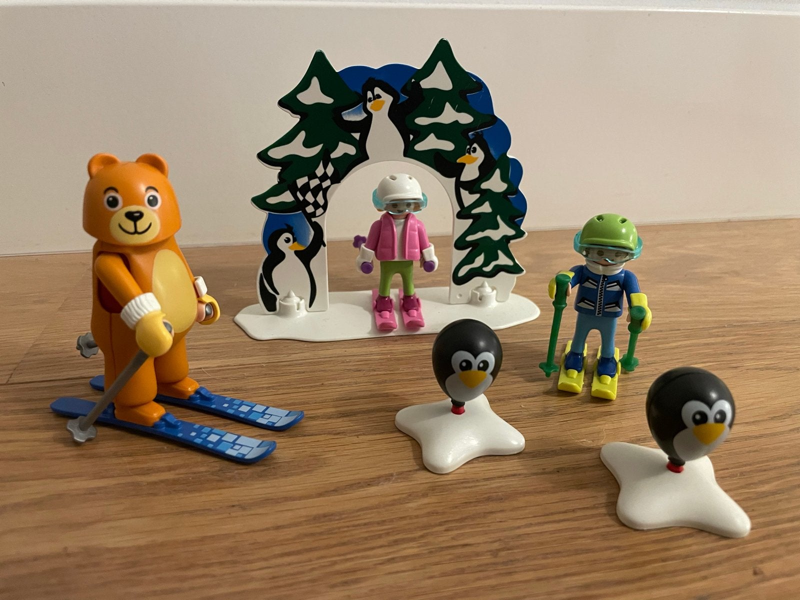 Playmobil Family Fun Skischooltje 9282 Compleet, Kinderen en Baby's, Complete set, Overige typen, Zo goed als nieuw, Family fun