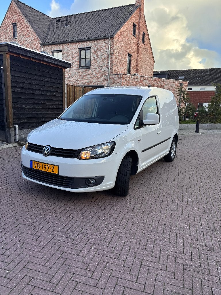 Volkswagen Caddy 1.6 D 55KW, 74 pk, Zwart, 4 cilinders, Volkswagen