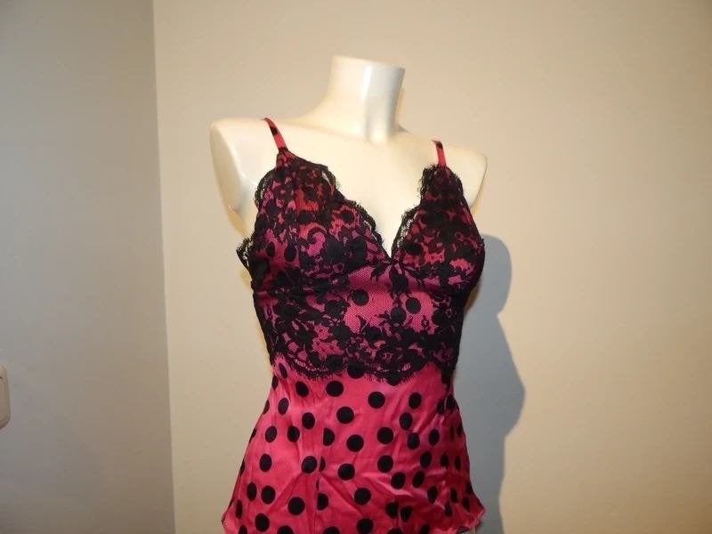 Dolce & Gabbana zijde stippen top zwarte kant print It 40, Dolce & Gabbana, Verzenden, Roze, Zonder mouw