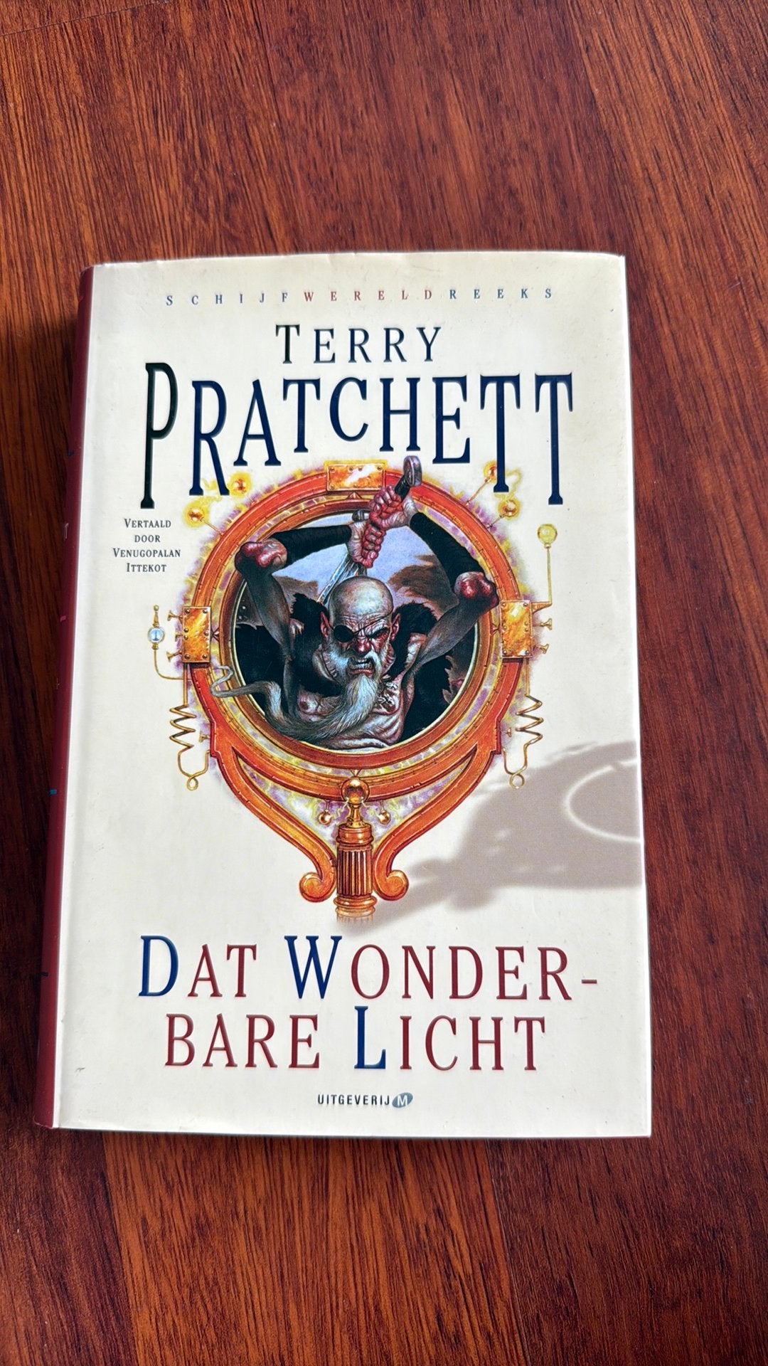 Terry Pratchett - Dat wonderbare licht, Boeken, Ophalen of Verzenden, Zo goed als nieuw, Terry Pratchett