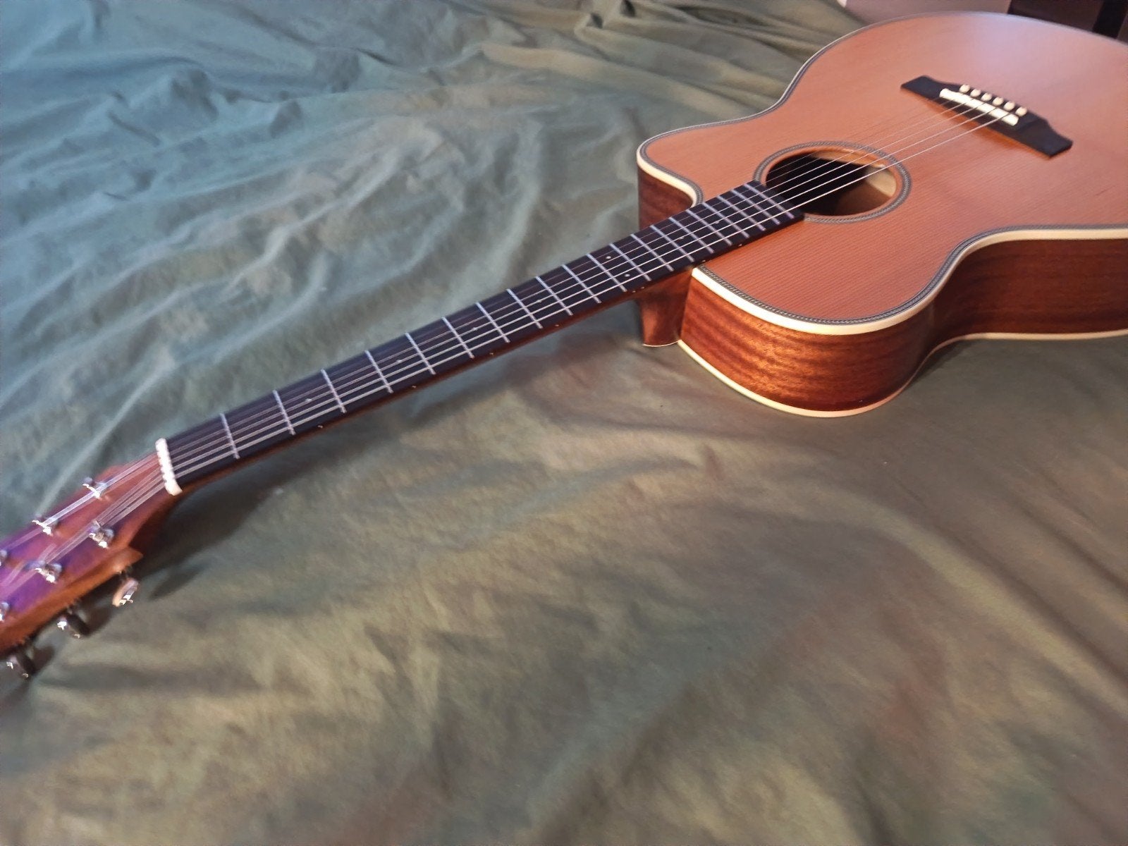 Foto 4 van Cort Essence OC-4 (Brand New)