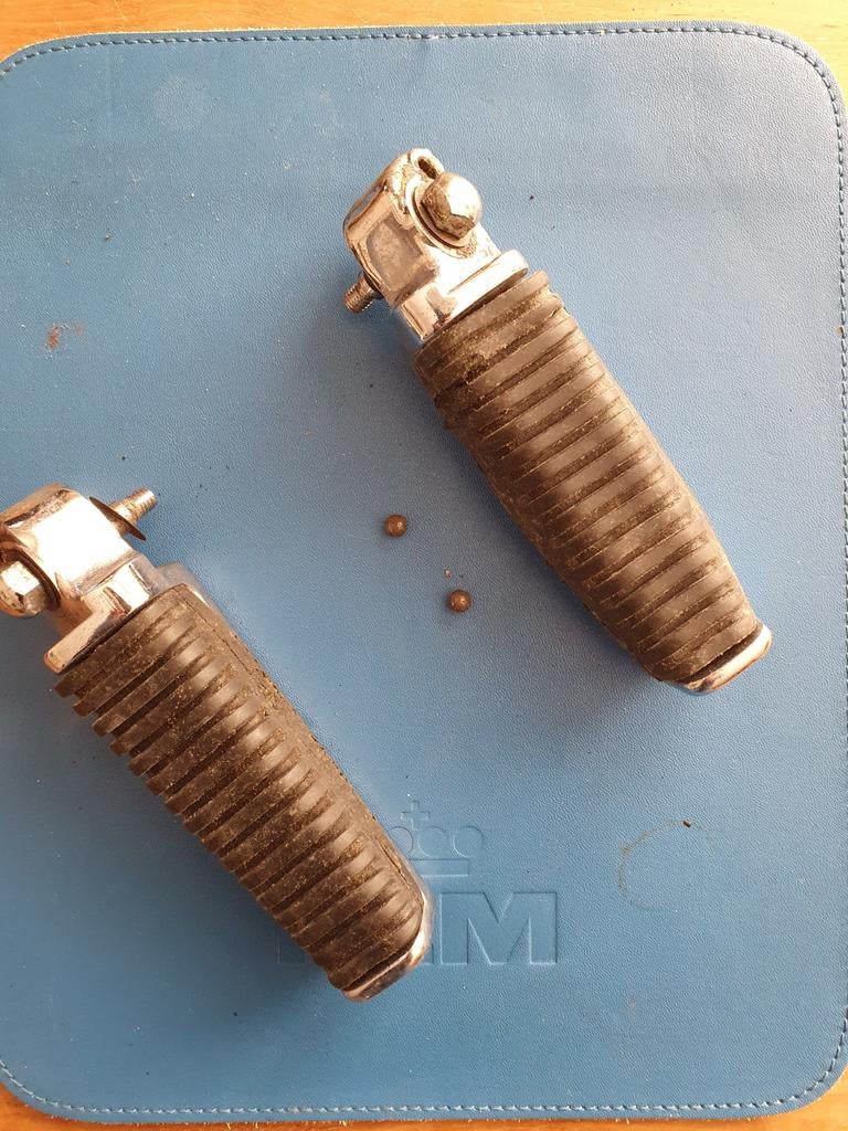 Duo steps origineel Suzuki Intruder VS1400 met kogeltjes, Ophalen of Verzenden, Gebruikt