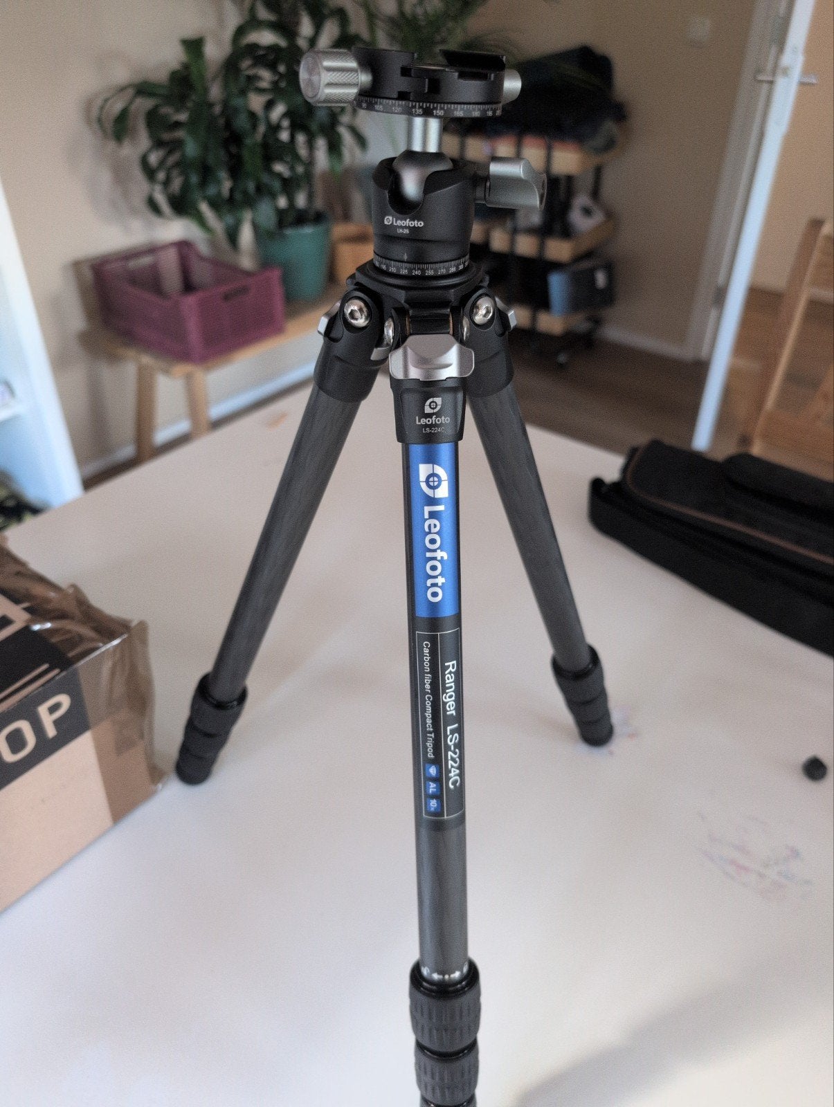 Leofoto Ranger LS-224C Carbon Statief met Balhoofd