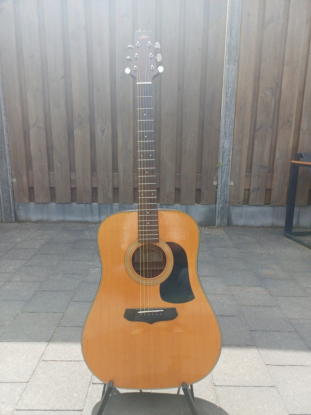 Aria LW10  uit 1985 - Made in Japan, Ophalen, Gebruikt, Western- of Steelstringgitaar