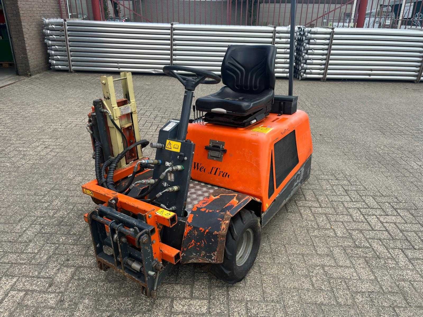 2007 Tuchel-Trac TRIO diesel werktuigdrager met onkruidborst, Overige, Grondbewerking