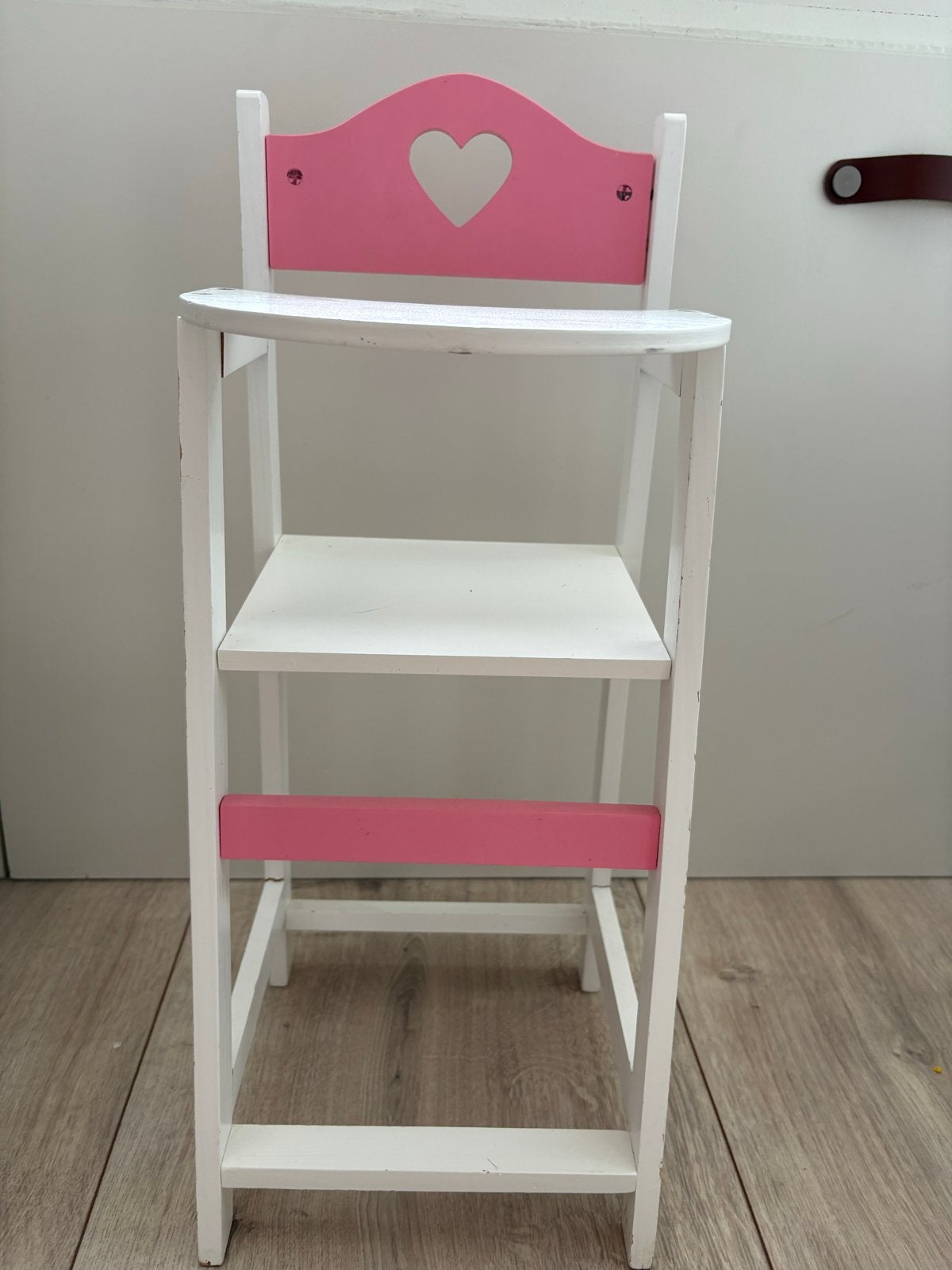 Houten kinderstoel voor pop - Wit met roze hartje, Ophalen, Gebruikt, Babypop