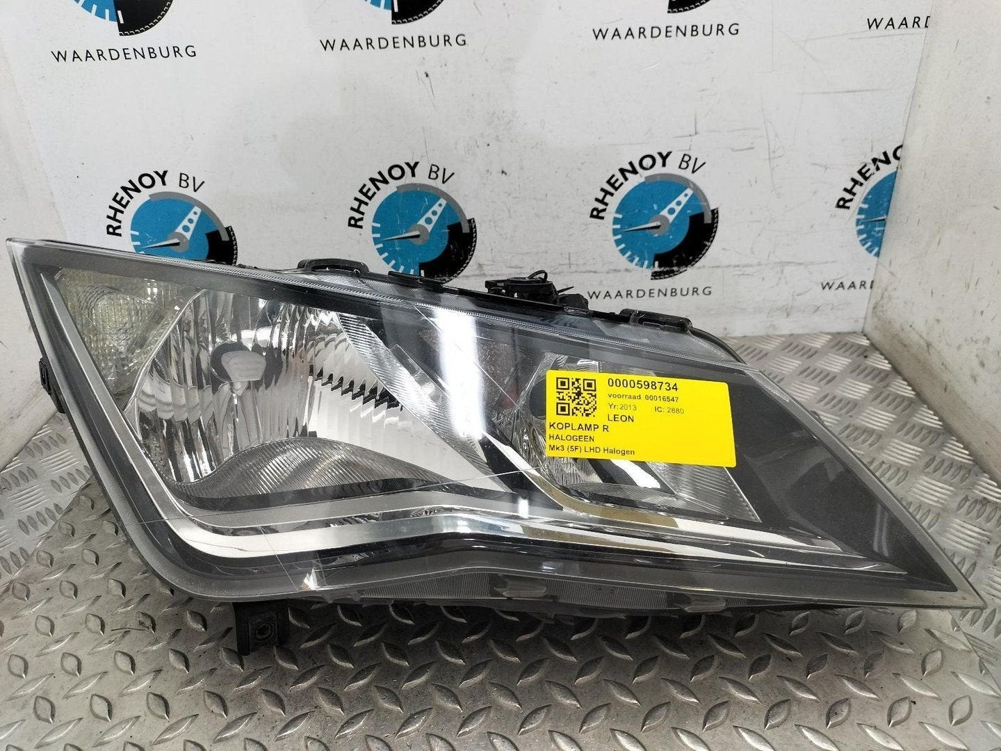 SEAT LEON 1.4 TSI FR Bns.  KOPLAMP R 2013, Auto-onderdelen, Ophalen of Verzenden, Gebruikt, Stiba lid