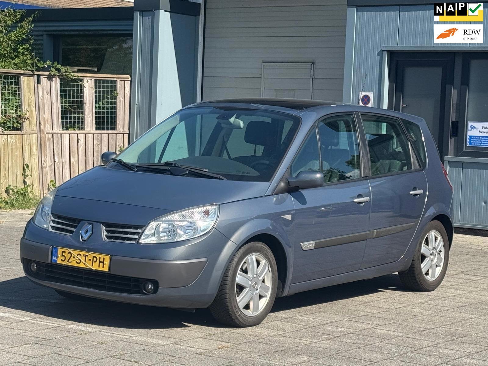 Renault Scénic 2.0-16V Privilège Luxe/Automaat/airco/nieuw, Auto's, 135 pk, 4 cilinders, Origineel Nederlands, 650 kg