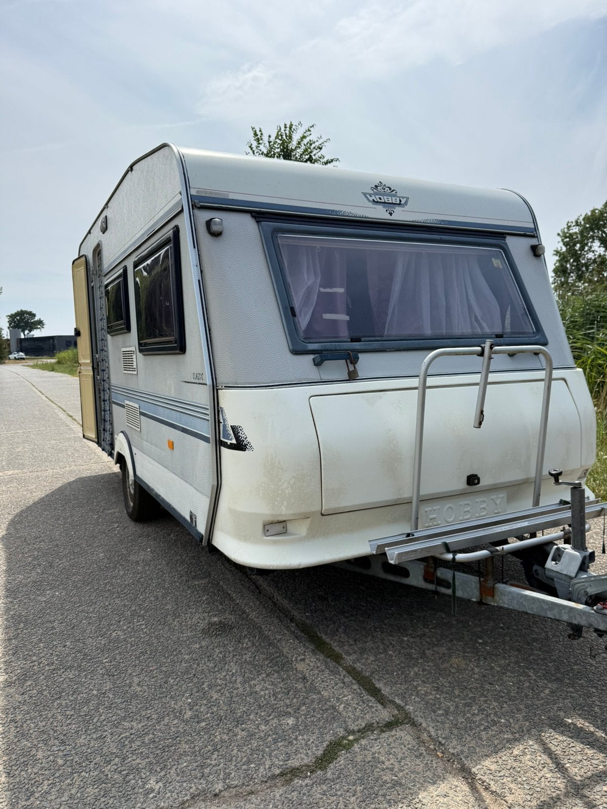 WIJ KOPEN CARAVANS EN HALEN SLOOPCARAVANS GRATIS OP TRANSPO, Chateau, Rondzit, Particulier, 4 tot 5 meter
