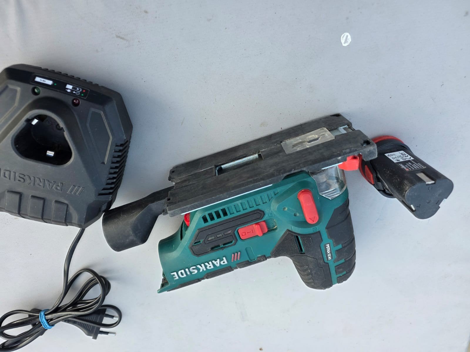 Parkside Accu Decoupeerzaag met Oplader en Accu, Minder dan 30 mm, Decoupeerzaag, Ophalen of Verzenden, Minder dan 600 watt