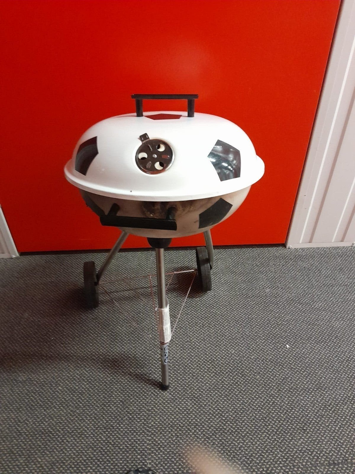 Barbecue in zeer goede staat - slechts 1 keer gebruikt, Ophalen, Zo goed als nieuw