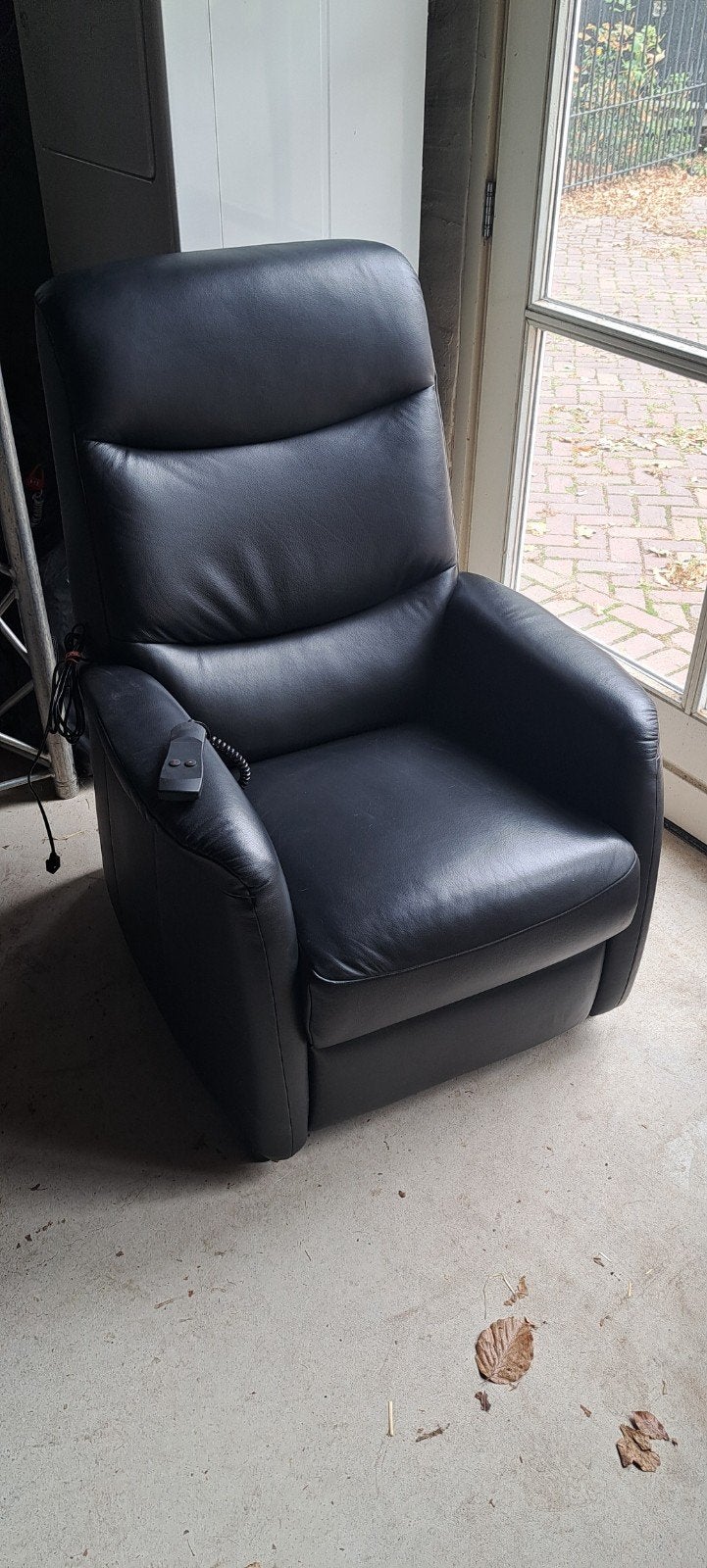 2 stuks zwarte leren relaxfauteuil met afstandsbediening, Huis en Inrichting, Gebruikt, Zwart, Modern, Comfort, Leer