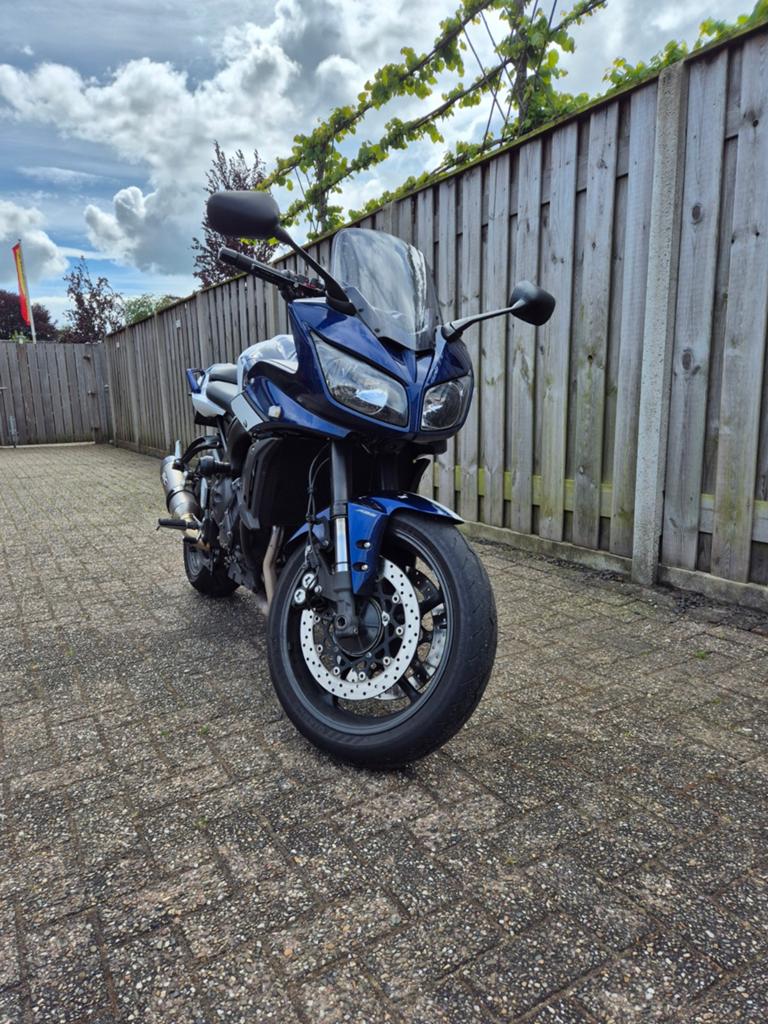 Yamaha FZ1 Fazer - Sportieve Toermotor, Motoren, Motoren | Yamaha, Sportuitlaat, 4 cilinders, Motorrijbewijs A, Gebruikt
