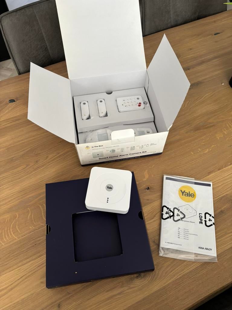Yale alarm starterkit SR-3200i NIEUW, Doe-het-zelf en Verbouw, Alarmsystemen, Ophalen of Verzenden, Nieuw, Compleet systeem, Beweging