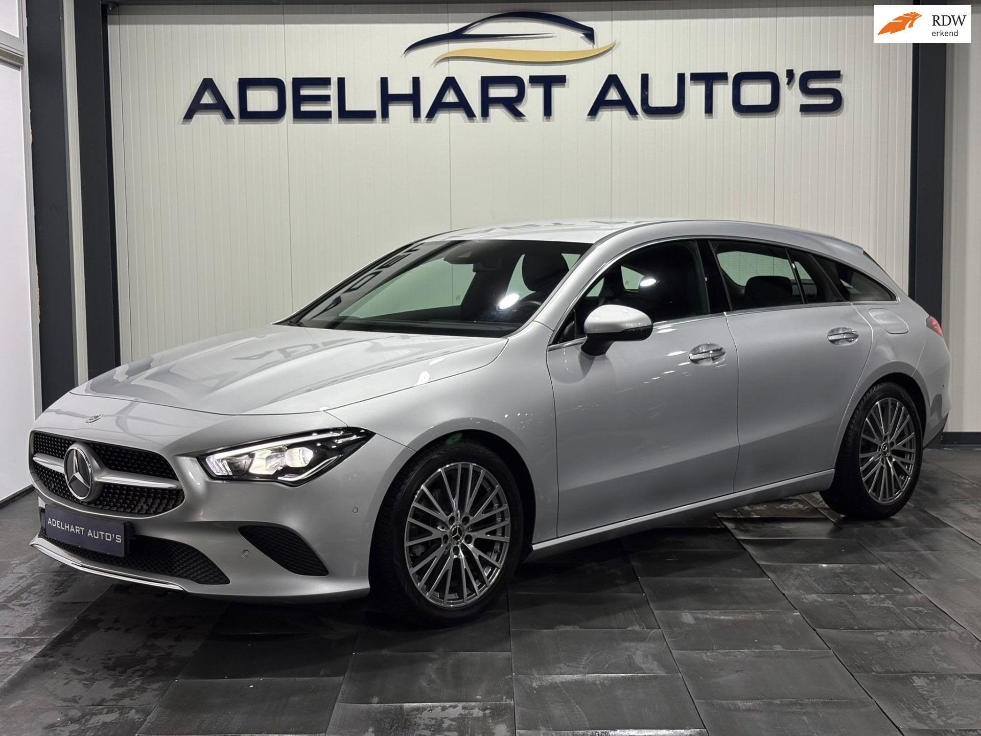 Mercedes-Benz CLA-klasse Shooting Brake 180 Luxury Line Auto, Auto's, 136 pk, Gebruikt, 4 cilinders, Zilver of Grijs