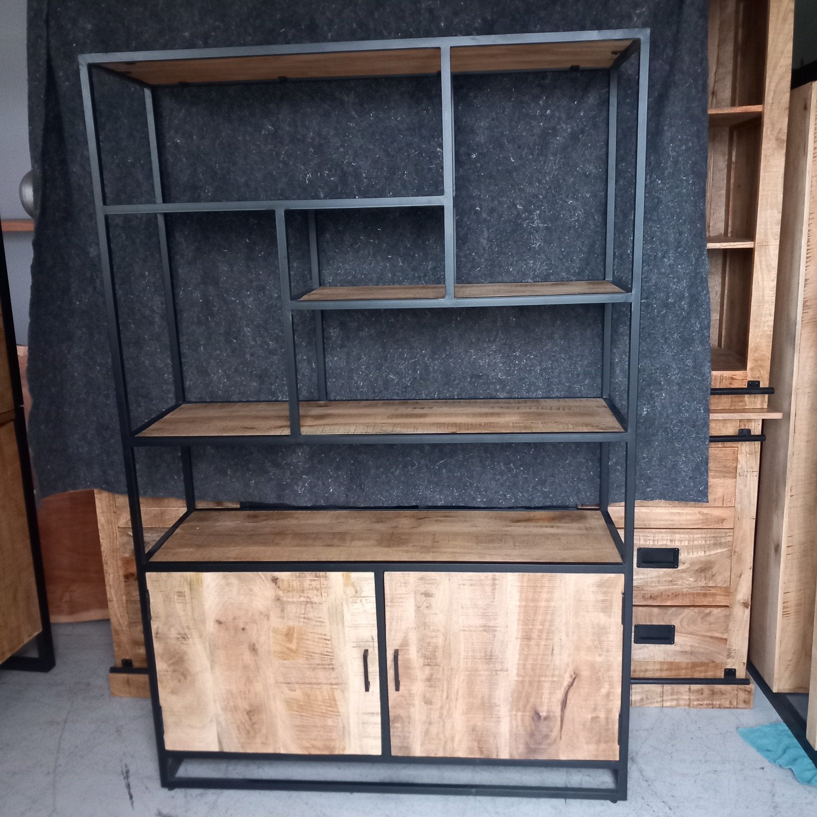 Boekenkast mangohout. Nieuw.., Huis en Inrichting, Kasten | Wandmeubels, Ophalen, 25 tot 50 cm, Minder dan 150 cm, 150 tot 200 cm